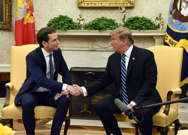 Prezident USA Donald Trump pi jednání s rakouským kancléem Sebastianem Kurzem
