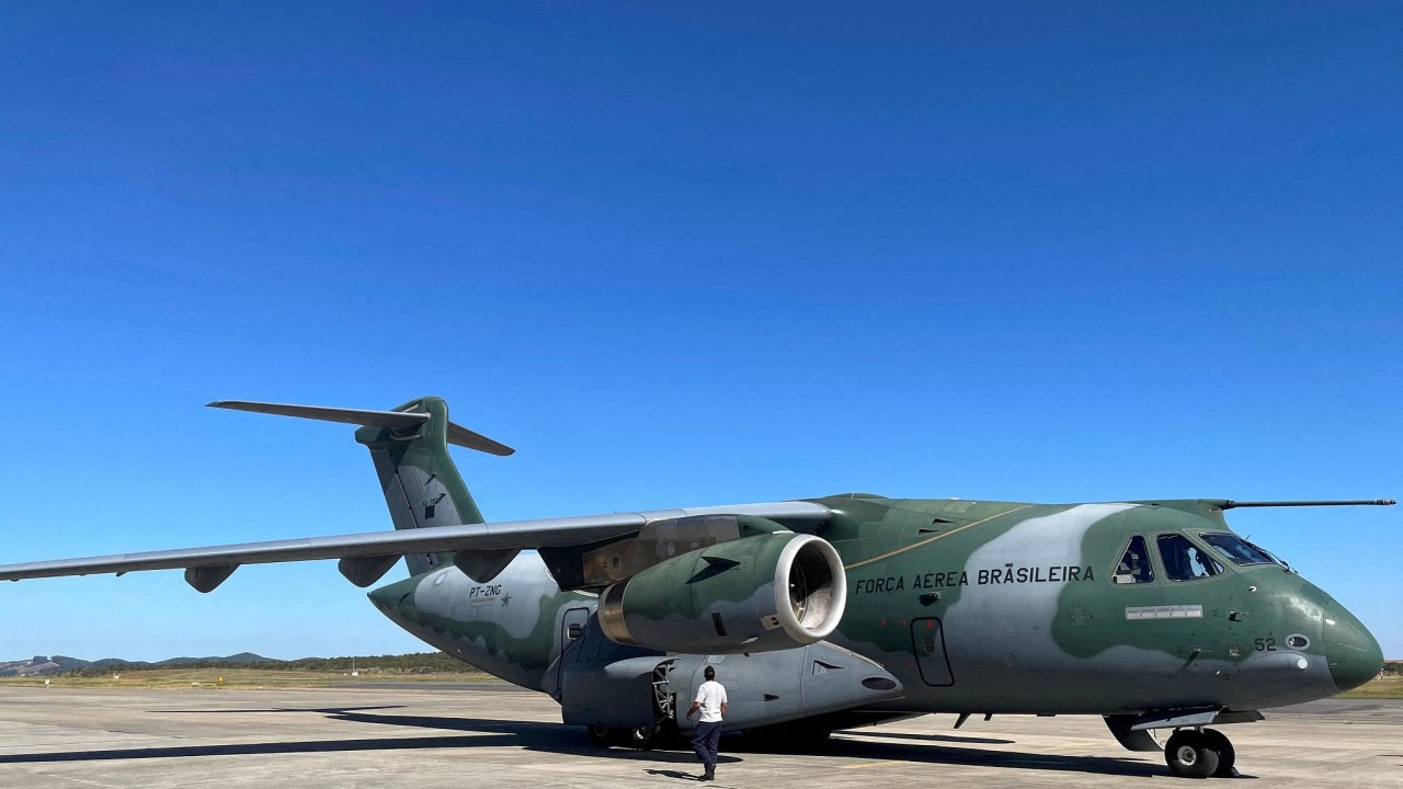 Embraer C-390 Millennium, letoun, trasnport