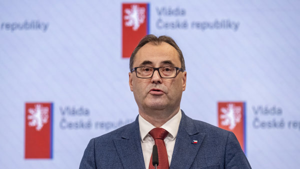 Nejsměšnější člen vlády. Boris Šťastný, ministr národoveckého outfitu pro olympioniky a chůze do schodů