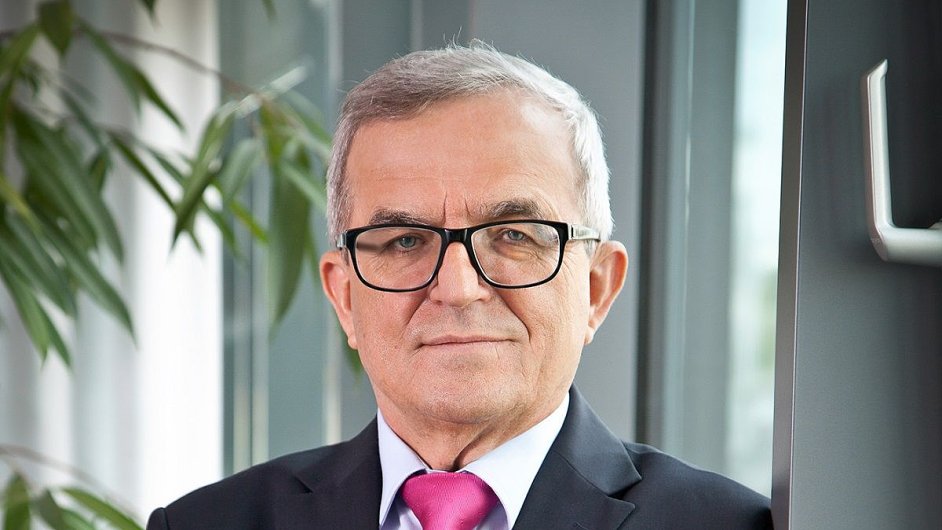 Andrzej Modrzejewski se stal novm pedsedou pedstavenstva petrochemick firmy Unipetrol.