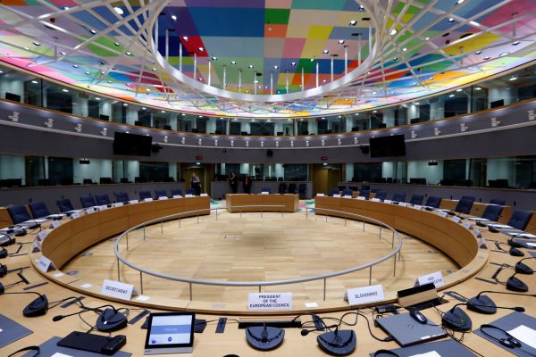 YH114 EUROPE COUNCIL 1209 11