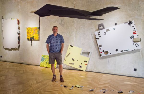 Sn&iacute;mek z v&yacute;stavy d�l Milana Kunce a Ji�&iacute;ho �ernick&eacute;ho.