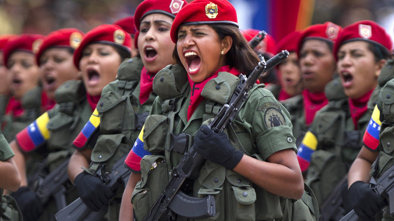 Pslunice venezuelsk armdy na vojensk pehldce, ilustran foto