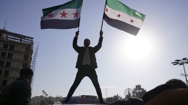 Kdo je nový vládce Sýrie? Radikální islamista, který prošel Al-Káidou a nyní se tváří umírněně