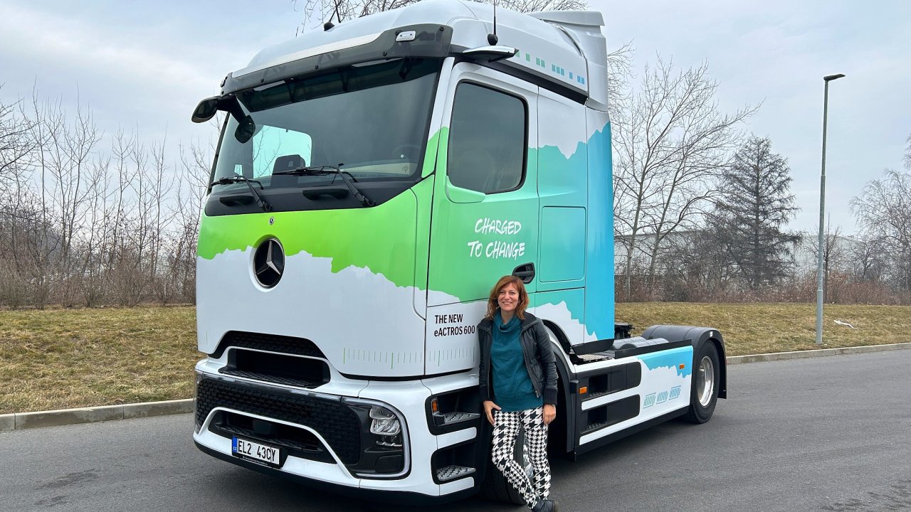 Mercedes-Benz u spustil sriovou vrobu modelu eActros 600.