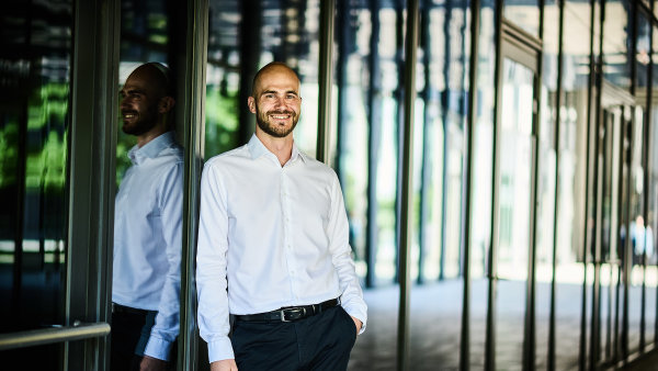Jakub Dobr�, �editel �esk� pobo�ky Corwin