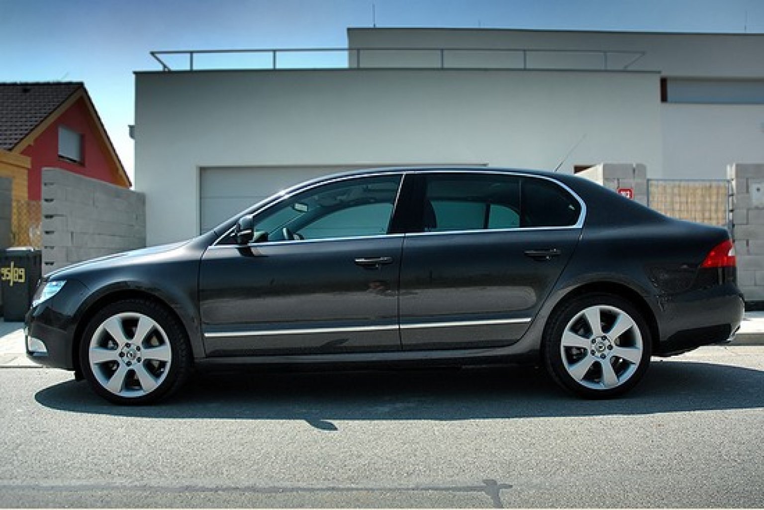 skoda_superb_02__550x367_.jpg