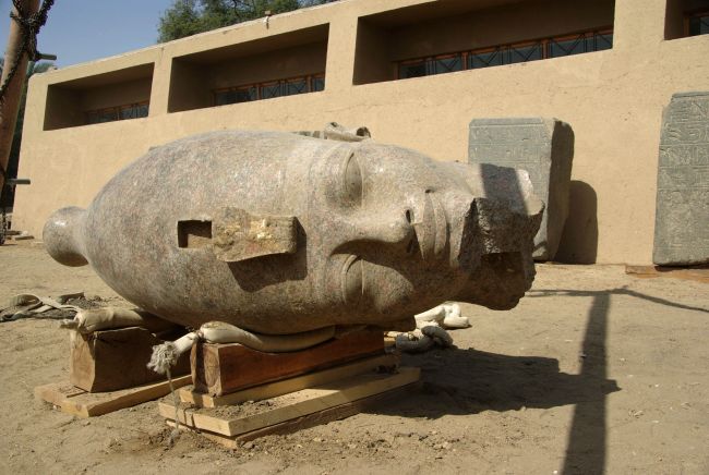 kamenn 0068lava faraona Amenhotepa III.