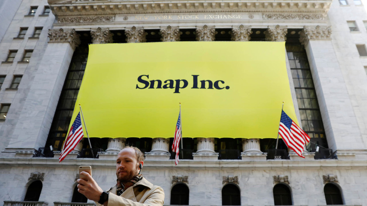 K zatím nejvìtšímu IPO letošního roku došlo v bøeznu, kdy na newyorskou burzu NYSE pøišla firma Snap, provozovatel sociální sítì Snapchat.