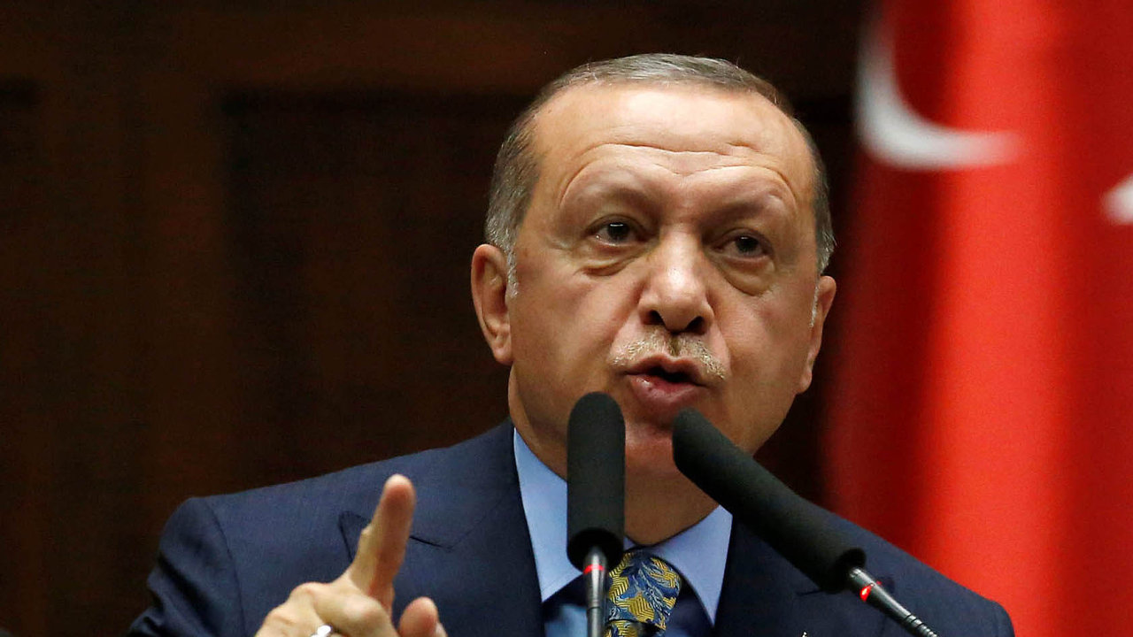 Tureck prezident Recep Tayyip Erdogan hroz vyputnm syrskch uprchlk do Evropy.