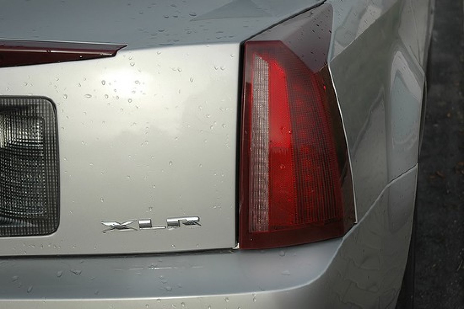 cadillac-xlr-14__550x367_.jpg Cadillac XLR