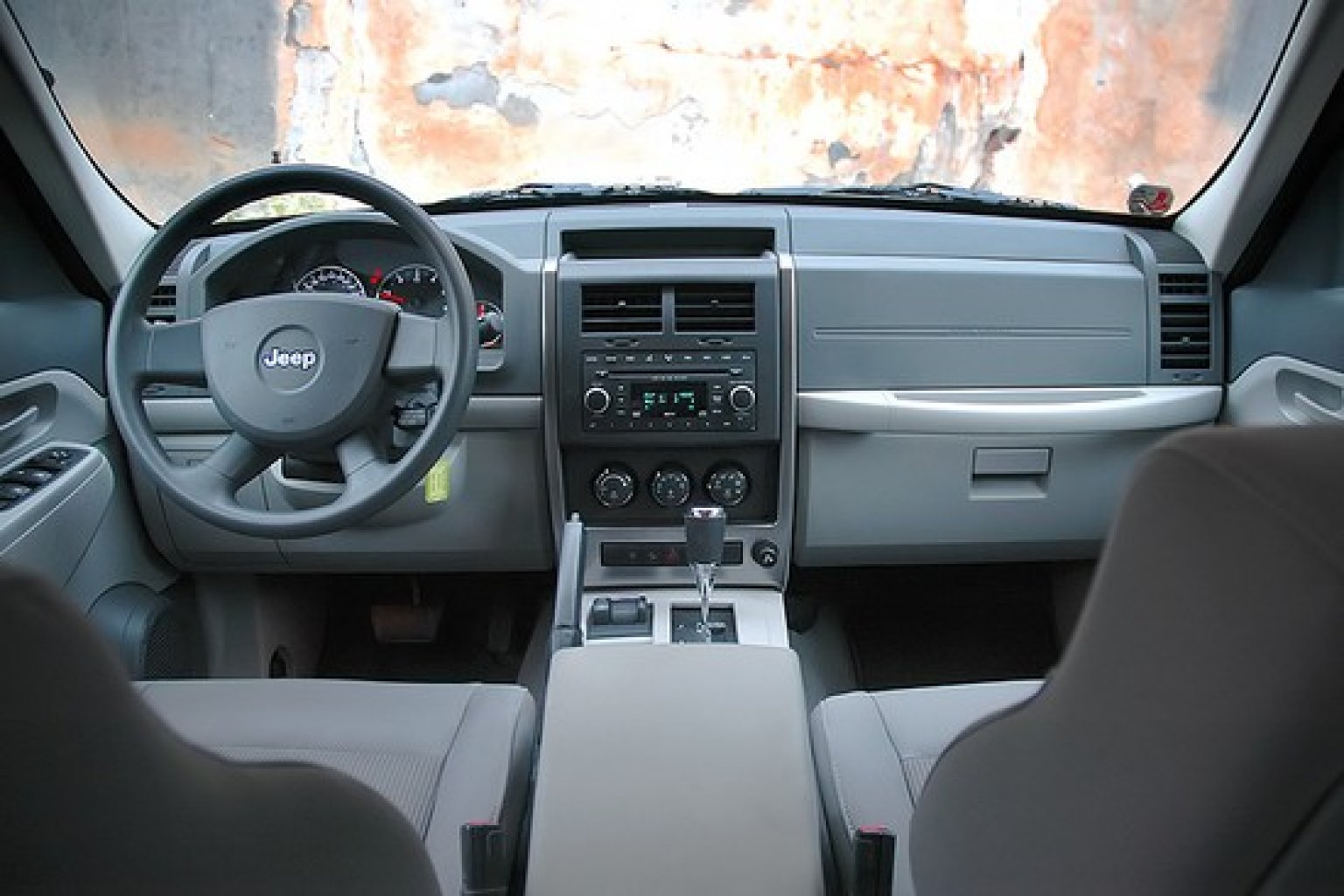 jeep_cherokee_28__550x367_.jpg
