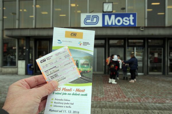 Prvn&iacute; m�s&iacute;c se soukrom&yacute;m rychl&iacute;kem. Konkurence m��e p�in&eacute;st i komplikace, uk&aacute;zal test