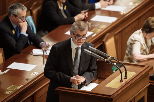 Andrej Babi&scaron;, sch�ze vl&aacute;dy, Poslaneck&aacute; sn�movna