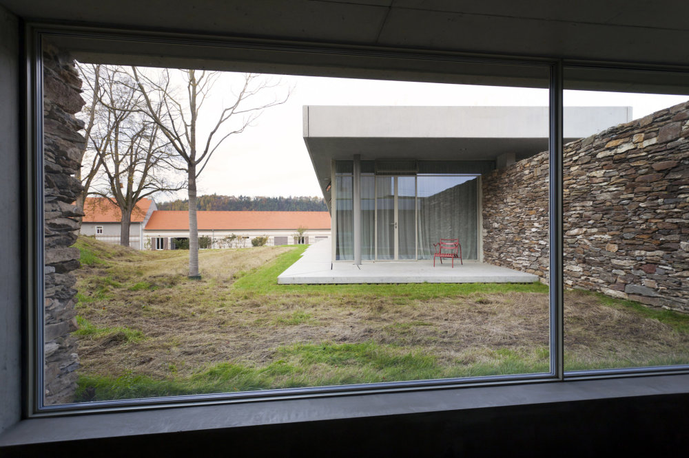 Soukromá residence, Čejkovice / Studio acht (2014)