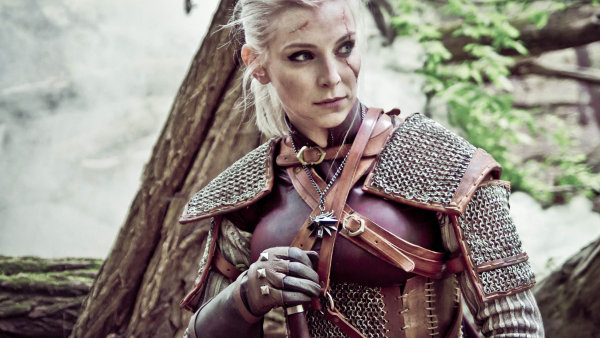 Zajímavým fenoménem cosplay je „genderbend“, změna pohlaví postavy. Ze zaklínače Geralta se stane Geraltina, detaily kostýmu přitom zůstávají zachované do maximálního detailu. Geralt z Rivie, zaklínač a řezník z Blavikenu