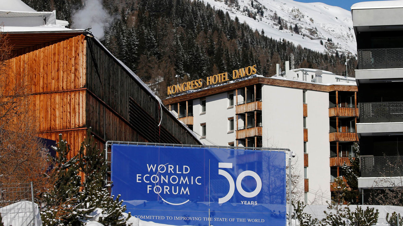 Vevcarskm Davosu v ter zan ji padest ronk Svtovho ekonomickho fra.