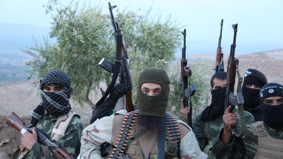 Bojovnci z teroristick organizace an-Nusra.