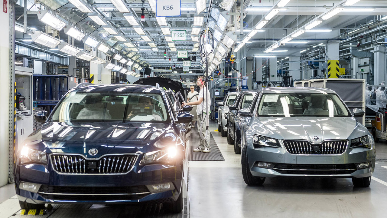 V nové továrnì koncernu Volkswagen by se mìly vyrábìt vozy Škoda Superb.