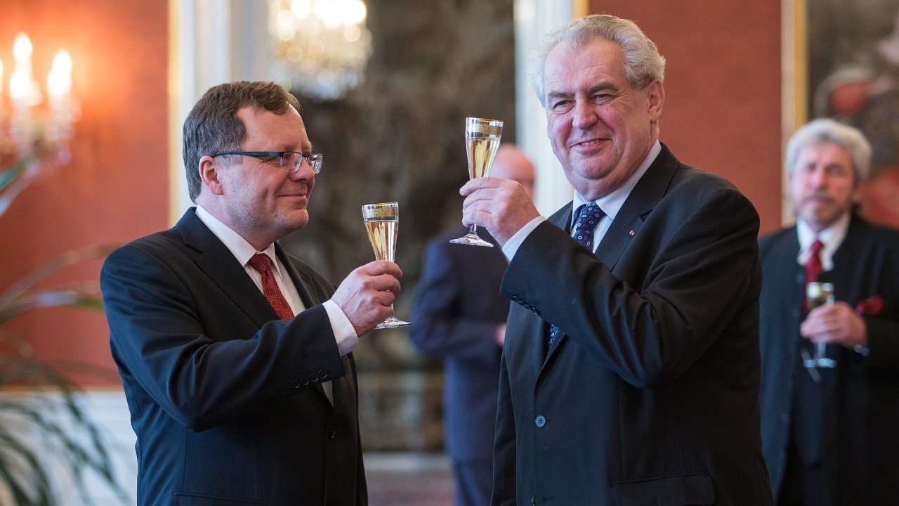 Miloslav Kala, prezident Nejvyššího kontrolního úøadu a prezident Miloš Zeman