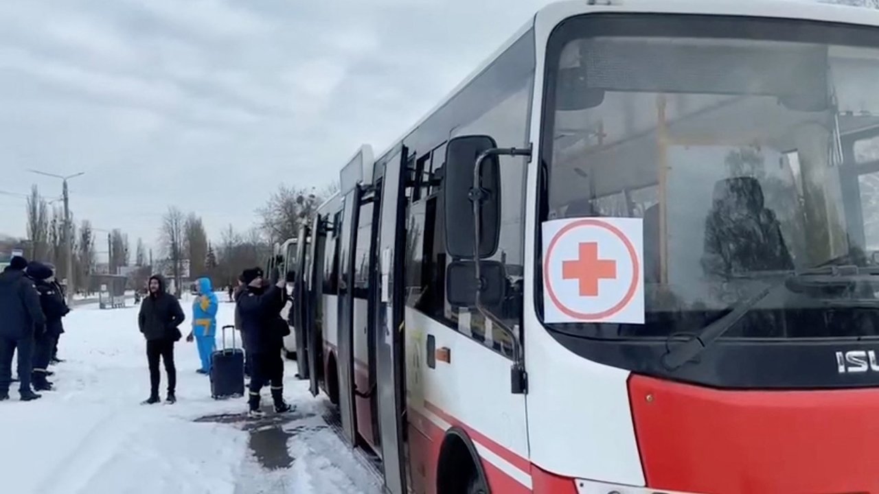 Sumy, evakuace, Ukrajina, vlka, uprchlci