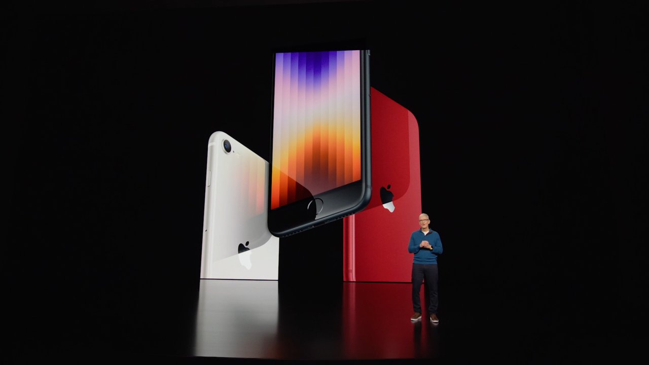Apple za týden pøedstaví nové iPhony. Na snímku šéf technologické spoleènosti Tim Cook.