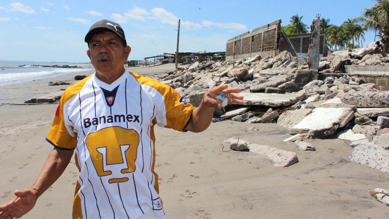 Carlos Dagoberto Majada, pøedseda komunity v rybáøské obci Cedeòo v Hondurasu.