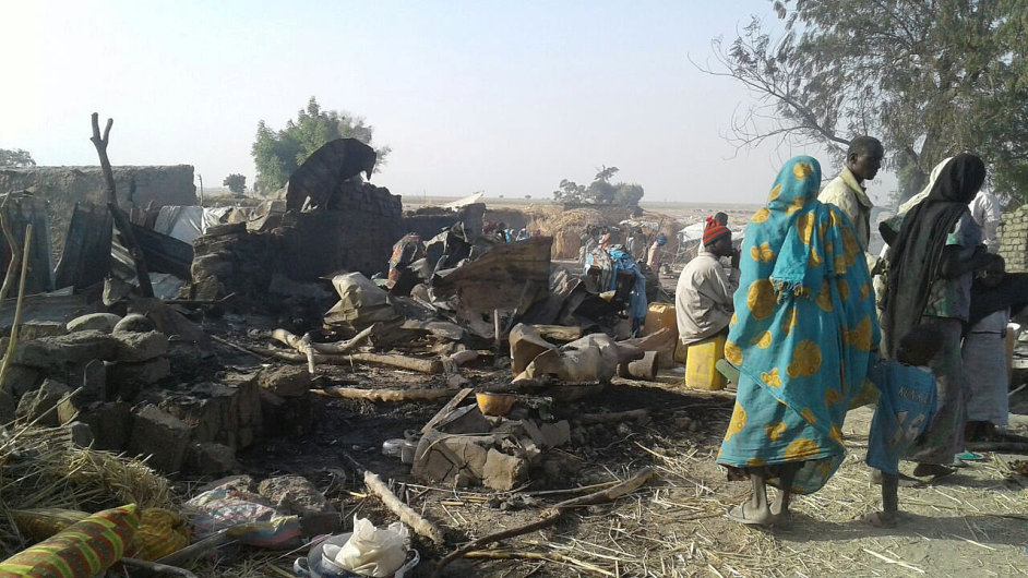 Nigerijsk armda omylem zabila 115 uprchlk.