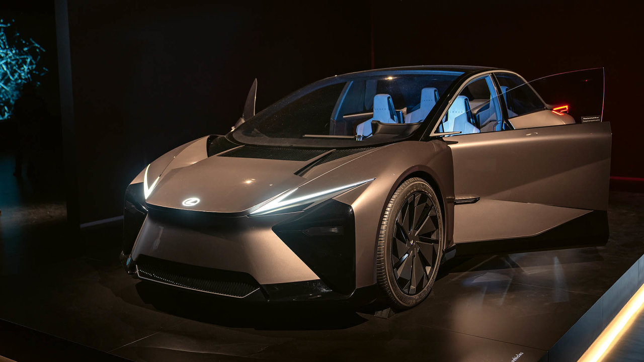 Lexus na letonm milnskm Design Weeku
