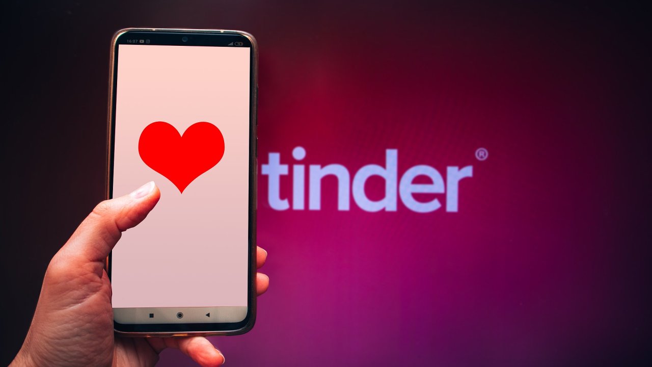Ekonomov tvrd, e Tinder apodobn aplikace zvyuj efektivitu lidskho provn.