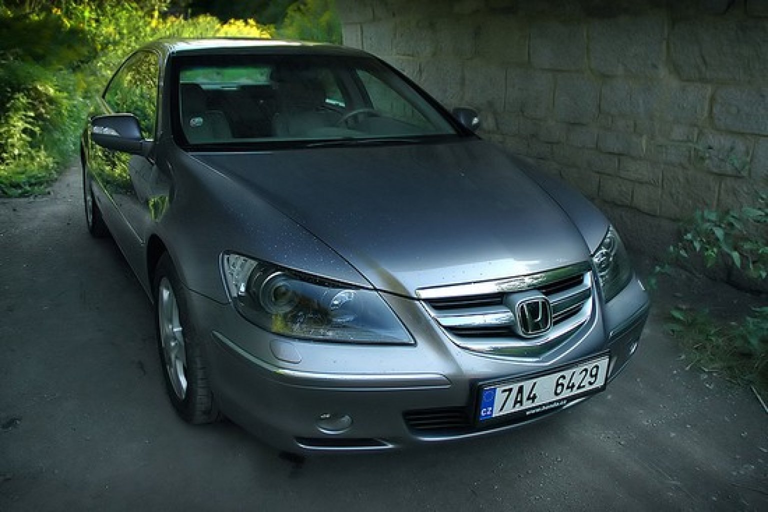 961320343_honda_legend_05_550x367_.jpg