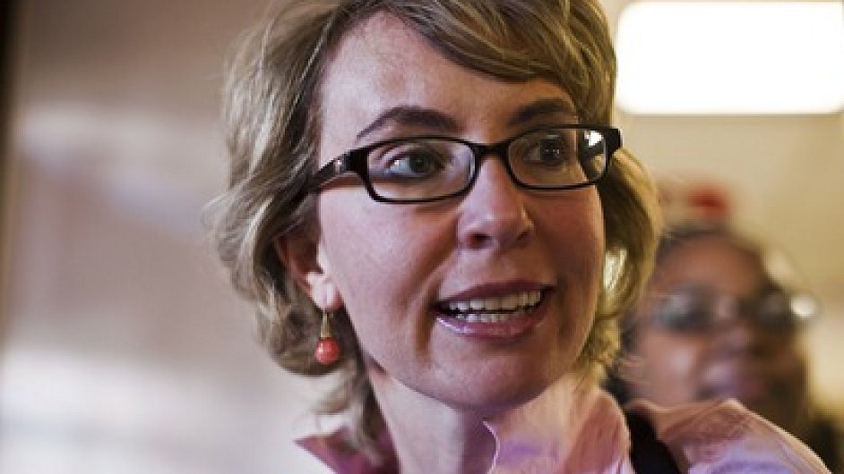 Bval kongresmanka Gabrielle Giffordsov v listopadu 2012