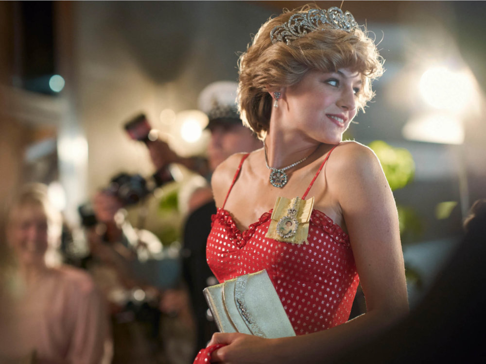 Podle okolí královské rodiny je v seriálu The Crown zvlášť nepřesné a kruté ztvárnění Charlesova vztahu s princeznou Dianou.