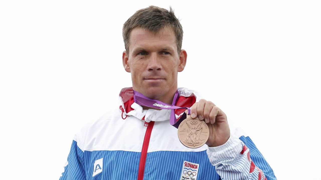 Slovensk slalom Michal Martikn s bronzovou medail z OH v Londn.