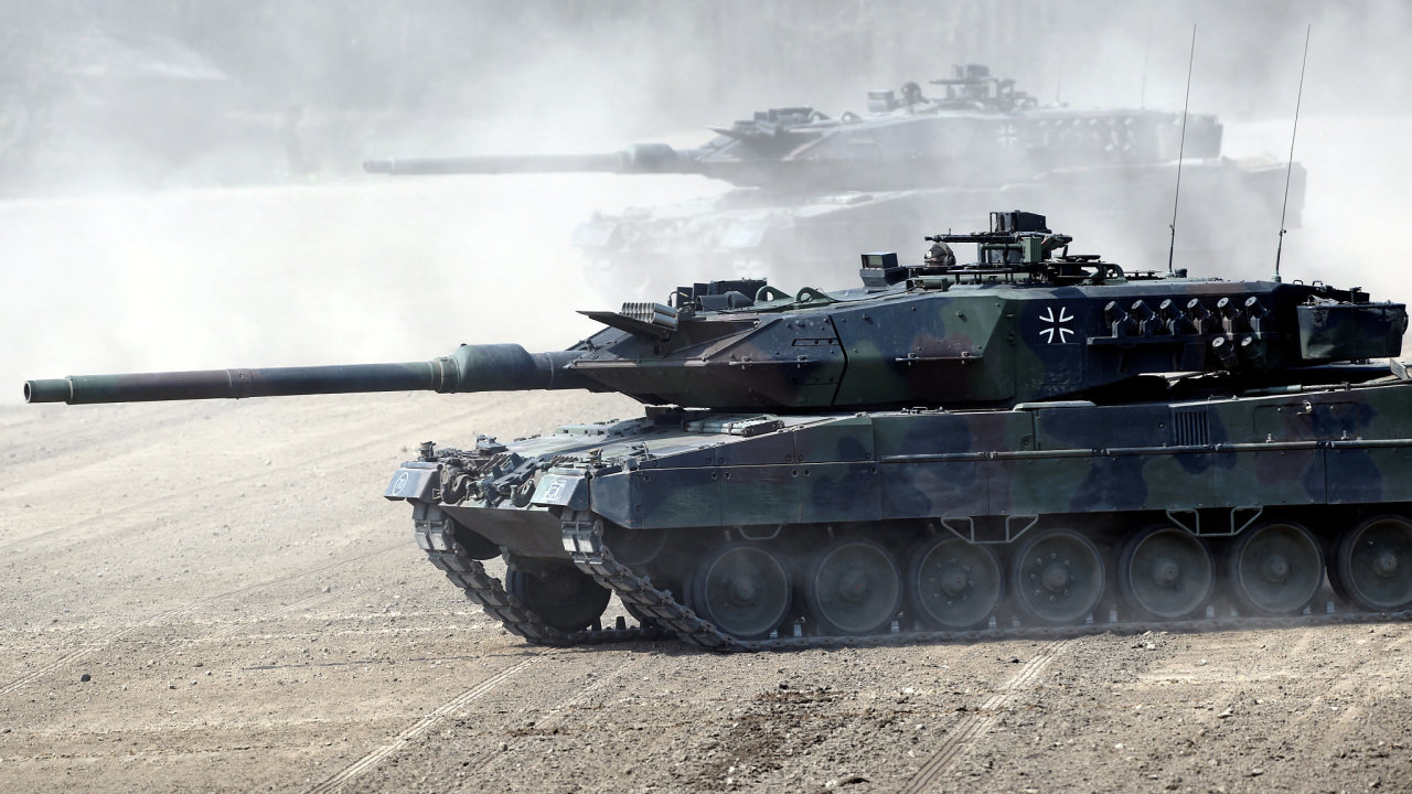 Nmeck tank Leopard 2 bhem cvien v roce 2019.