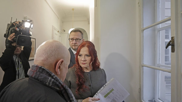 Trafiky pro poslance byly trestným činem. Soud potvrdil expremiéru Nečasovi trest