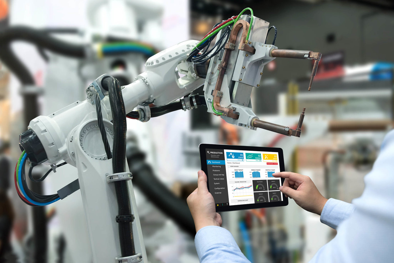Technologit ldi. Nkter firmy se postupn pibliuj idelu digitln tovrny aprincipm prmyslu 4.0.