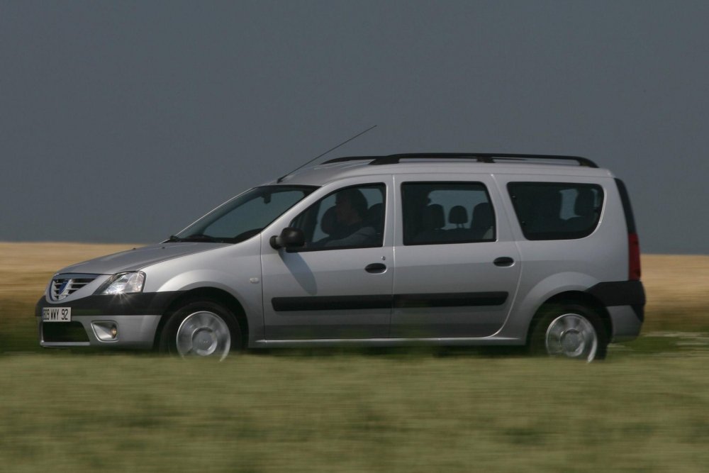 Dacia Logan MCV Největší konkurent pro Lodgy z vlastní stáje.