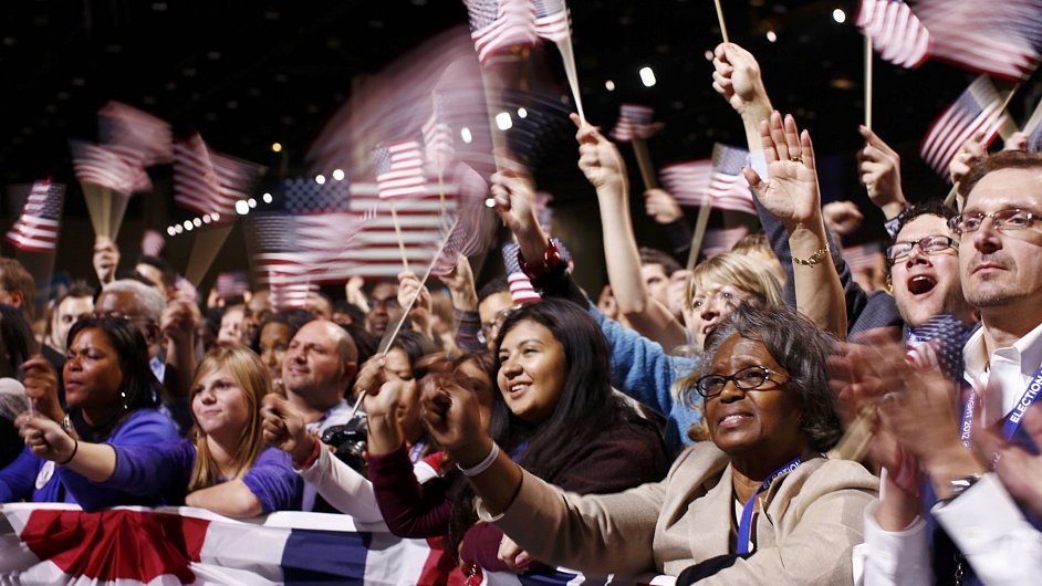 Pznivci Baracka Obamy slav jeho znovuzvolen