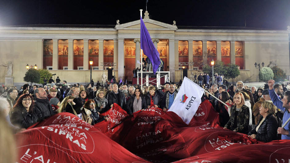 Stoupenci krajn levicov strany Syriza