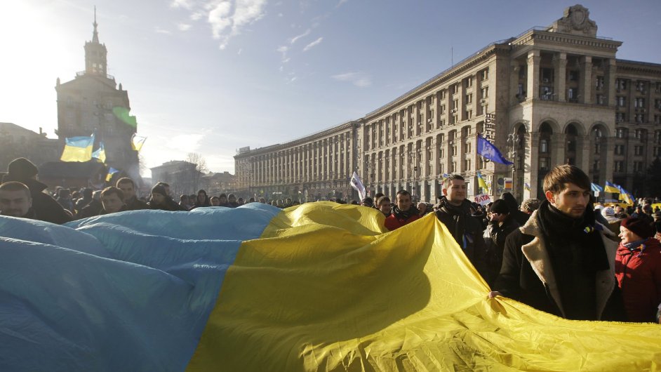 Protivldn demonstrace v Kyjev.