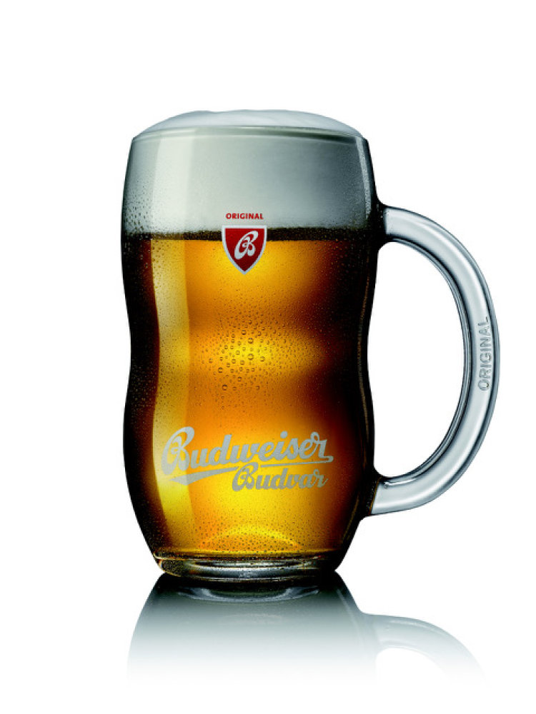 BUDWEISER BUDVAR Džbánek na pivo Budweiser Budvar, automatické lisované sklo, 2011.