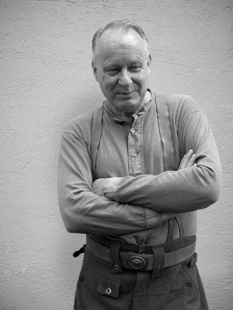 Známý švédský herec Stellan Skarsgård o natáčení v Česku, výchově svých sedmi synů a tom, proč chce mermomocí mluvit, byť by v rámci této rubriky měl vlastně mlčet.