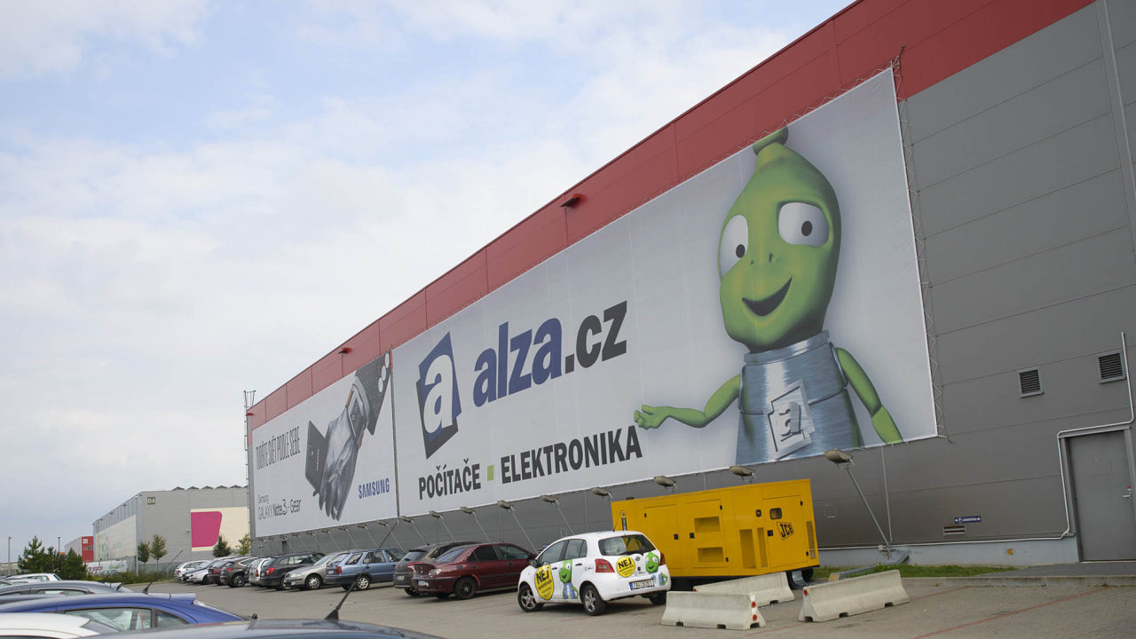 Alza.cz je největším internetovým prodejcem v Česku.