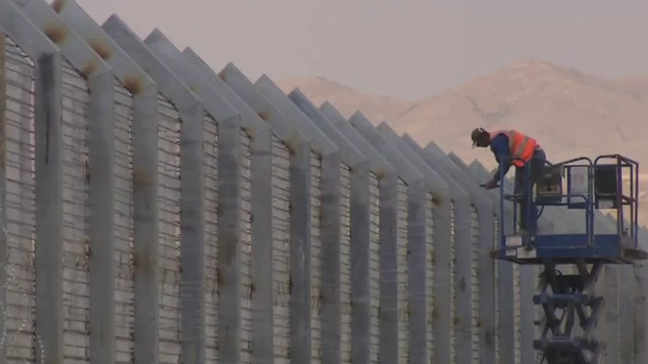 Izraelsk plot na hranici s Egyptem