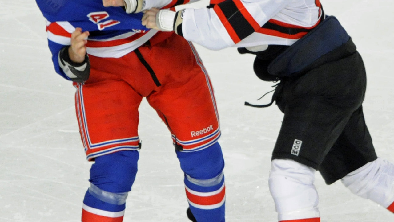 Bitka v NHL mezi Rangers a Jersey