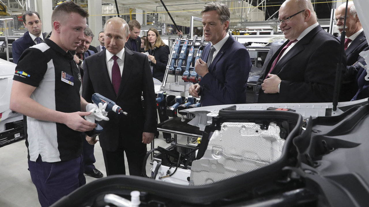 April 03, 2019 Russian President Vladimir Putin (2nd L), Mercedes-Benz Cars