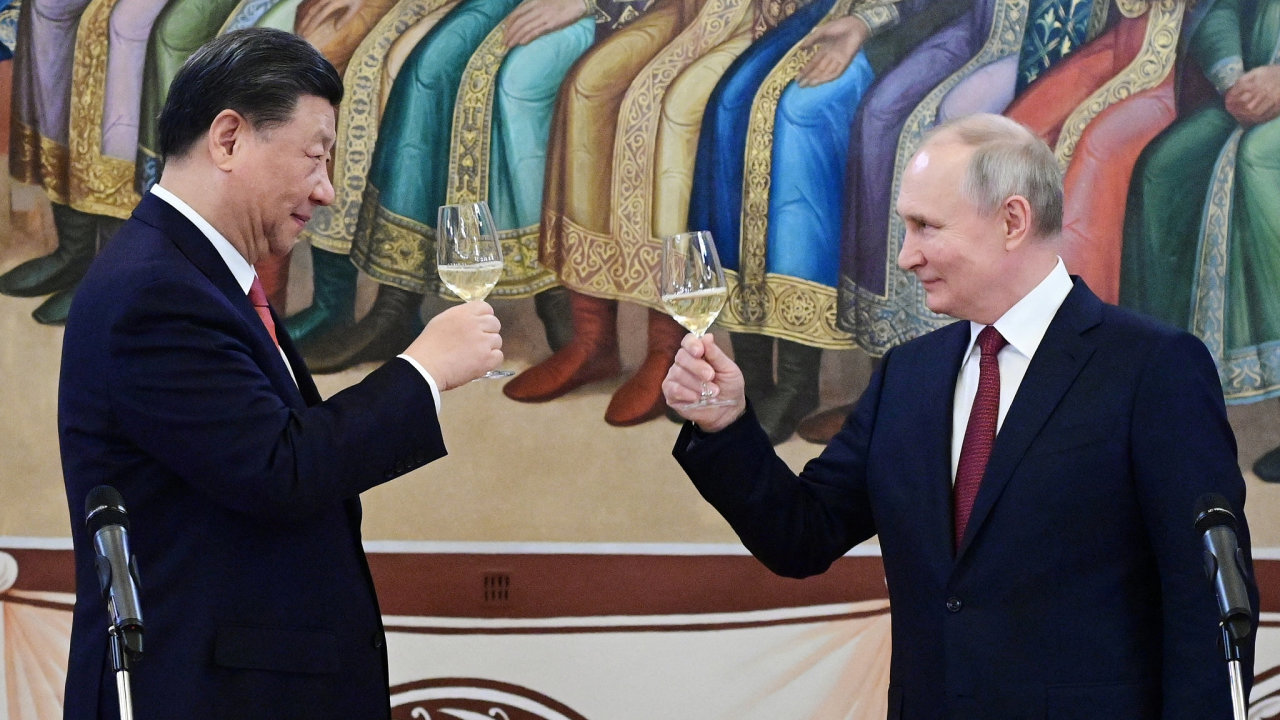 Prezidenti v Moskvì. Si �in-pching a Vladimir Putin.