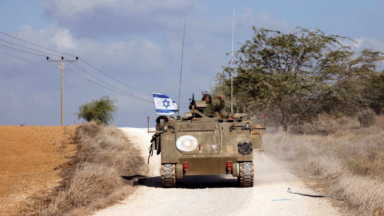Izraelt vojci pobl hranic s Psmem Gaza.