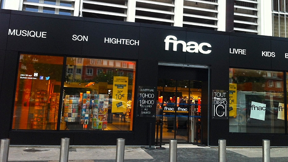 Největším prodejcem hudby ve Francii je řetězec FNAC.